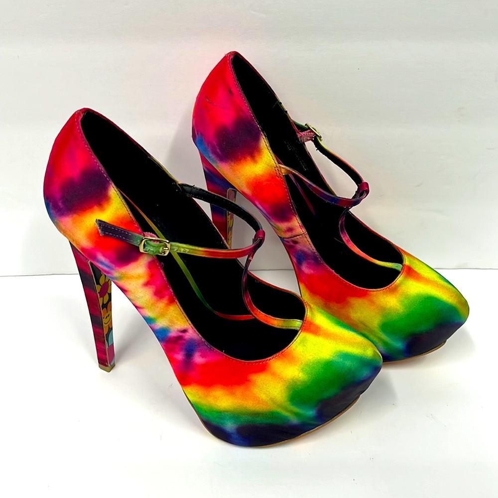 Taylor Reeve Taylor Says Tie Dye Rainbow Pride Peace Stiletto Heels Size 9.5